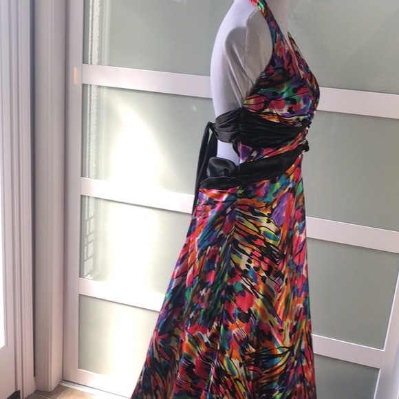 Multi-Color Maxi Dress - Picture 4 of 13